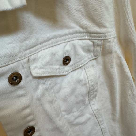 Jessica Simpson Crop White Denim Jacket Embroidered Frayed Hem – Size 1X - Picture 11 of 12